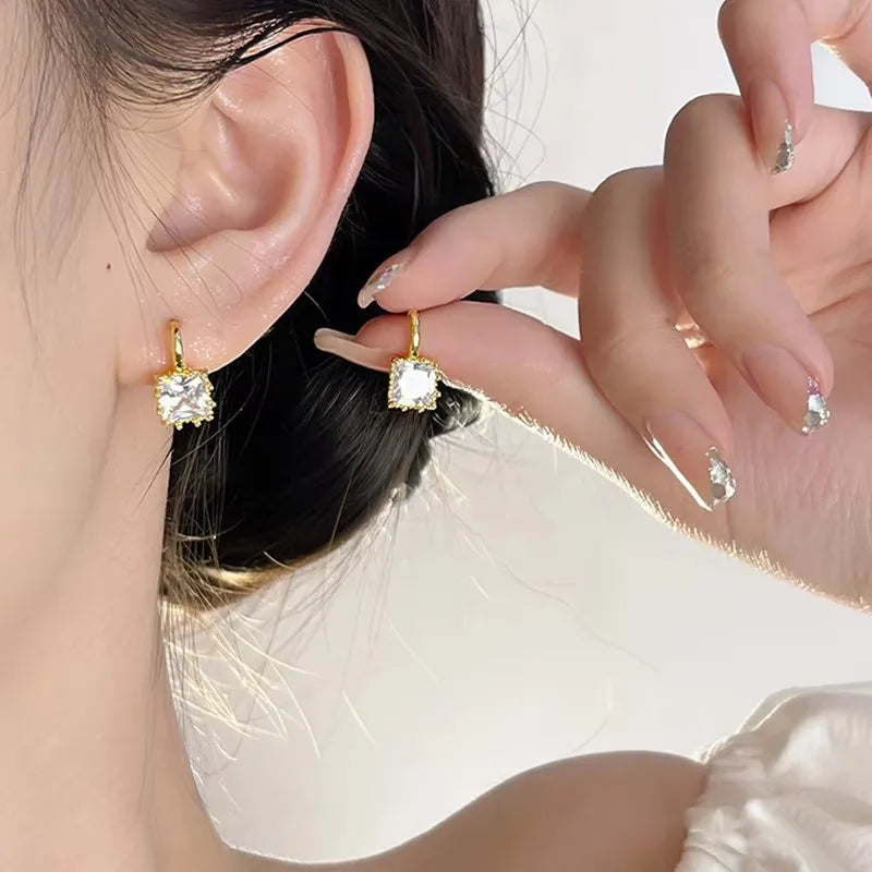 Sfe5ea94c4e7c4bfb9204e7d1c7dec32bI